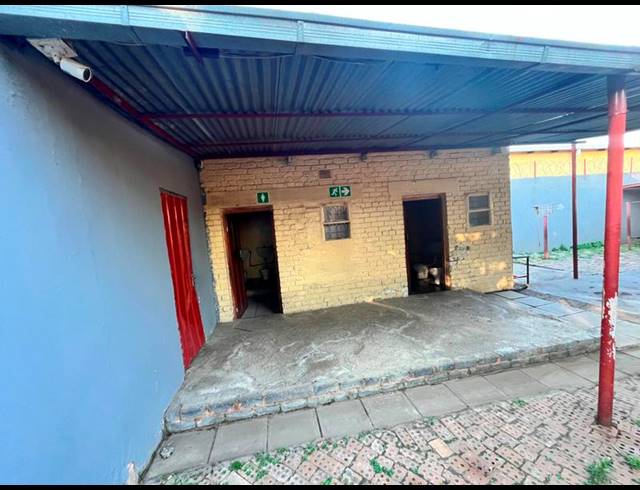3 BEDROOM HOUSE FOR SALE IN SPRINGS CENTRAL